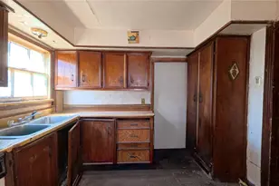 5313 Southlea St, Houston, TX 77033 - Photo 6