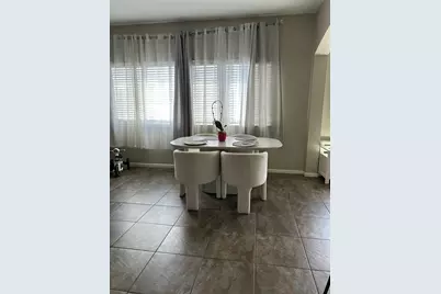 1608 Claremont Garden Circle, Houston, TX 77047 - Photo 4