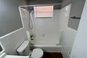 8807 Timberside Dr, Houston, TX 77025 - Photo 10