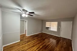 8807 Timberside Dr, Houston, TX 77025 - Photo 6