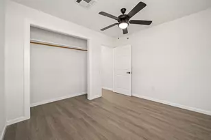 404 Glenmore Dr, Pasadena, TX 77503 - Photo 2