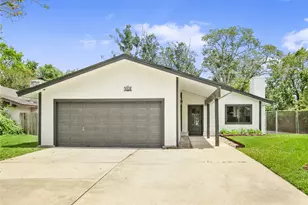 4431 Ravine Dr, Friendswood, TX 77546 - Photo 2