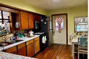 2317 35th Ave N, Texas City, TX 77590 - Photo 8