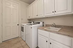 2210 Bywater Dr, Houston, TX 77077 - Photo 38