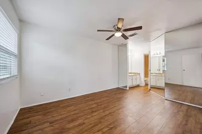 768 Memorial Mews Street #4, Houston, TX 77079 - Photo 6