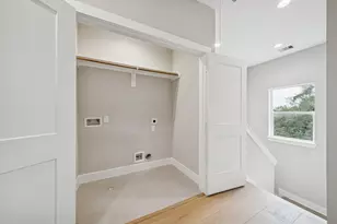 2221 Marnel Rd, Houston, TX 77055 - Photo 18