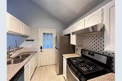 11607 Eaglewood Drive, Houston, TX 77089 - Photo 6