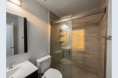 11607 Eaglewood Drive, Houston, TX 77089 - Photo 10