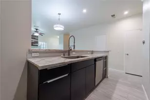 7332 Regency Square Ct, Houston, TX 77036 - Photo 4