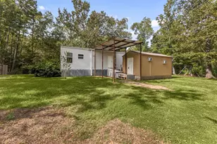 983 Brackenridge, Livingston, TX 77351 - Photo 2