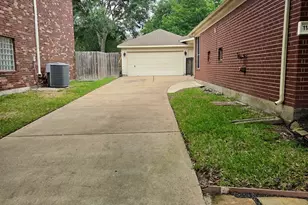 11826 Canyon Mills Dr, Houston, TX 77095 - Photo 4
