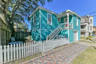 1213 18th St, Galveston, TX 77550 - Photo 2