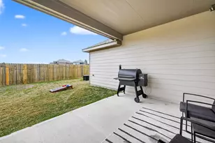 689 Red Elm Ln, Conroe, TX 77304 - Photo 28