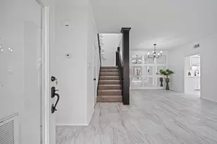 4731 N Cashel Cir, Houston, TX 77069 - Photo 8