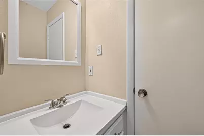 813 Lakeview Drive, Sugar Land, TX 77498 - Photo 40