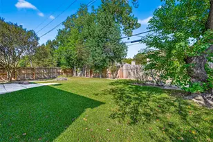 813 Lakeview Dr, Sugar Land, TX 77498 - Photo 46