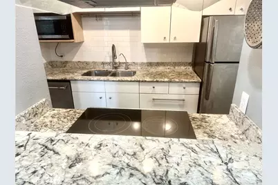 8245 Kingsbrook Road #239, Houston, TX 77024 - Photo 4