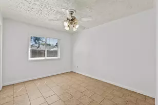 2919 Marlin Ct, League City, TX 77573 - Photo 14