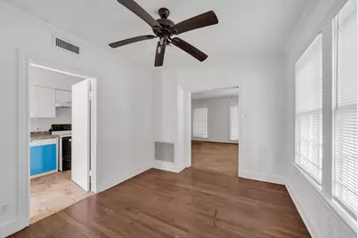 1939 Richmond Avenue #2, Houston, TX 77098 - Photo 8