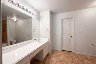4519 S Ridgewalk Dr, Houston, TX 77053 - Photo 10