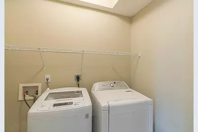 4515 Briar Hollow Place #304, Houston, TX 77027 - Photo 18