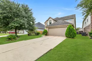 3822 St Simon Manor Dr, Houston, TX 77047 - Photo 2