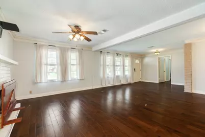 120 Palm Lane, Lake Jackson, TX 77566 - Photo 8