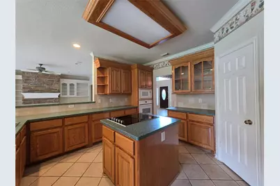 110 Commons Lake Drive, Huffman, TX 77336 - Photo 4