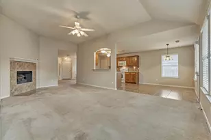 13001 Victoria Regina Dr, Montgomery, TX 77356 - Photo 12