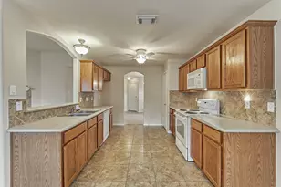 13001 Victoria Regina Dr, Montgomery, TX 77356 - Photo 14