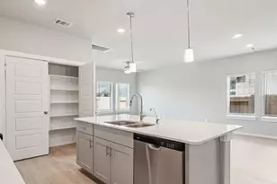 2515 Serrano Plns Trl, Crosby, TX 77532 - Photo 2