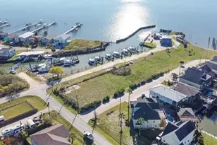 1212 Aqua Way, San Leon, TX 77539 - Photo 10