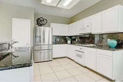 635 Presley Way, Sugar Land, TX 77479 - Photo 8