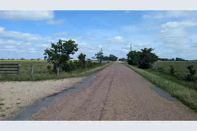 2619 County Road 289, East Bernard, TX 77435 - Photo 2