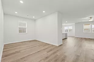 2601 Village Azalea Dr, Texas City, TX 77568 - Photo 10