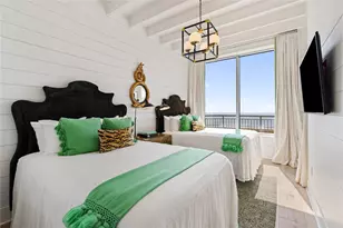 801 E Beach Dr, Galveston, TX 77550 - Photo 12