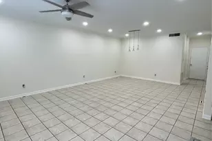 640 Wilcrest Dr, Houston, TX 77042 - Photo 16