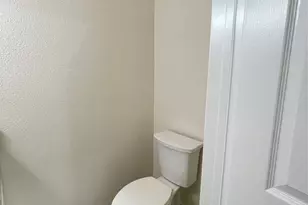 640 Wilcrest Dr, Houston, TX 77042 - Photo 10