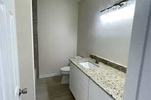 640 Wilcrest Dr, Houston, TX 77042 - Photo 34