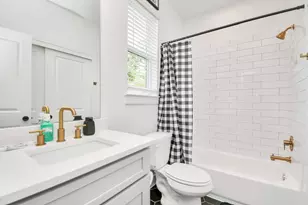 4610 Indie Hts Ln, Houston, TX 77018 - Photo 10