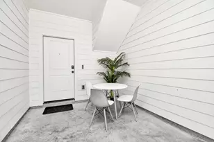 4610 Indie Hts Ln, Houston, TX 77018 - Photo 2