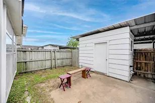 6975 Chasewood Dr, Houston, TX 77489 - Photo 36