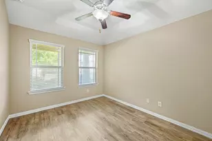 13827 Rosemere Ln, Houston, TX 77047 - Photo 10