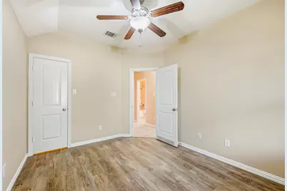 13827 Rosemere Lane, Houston, TX 77047 - Photo 12