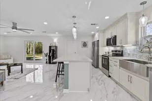 12219 Oakline Dr, Brookside, TX 77581 - Photo 2