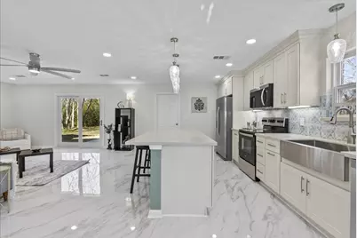 12219 Oakline Drive, Brookside, TX 77581 - Photo 4