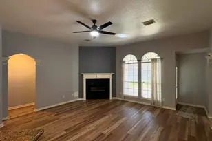 12007 Viola Ct, Pinehurst, TX 77362 - Photo 10