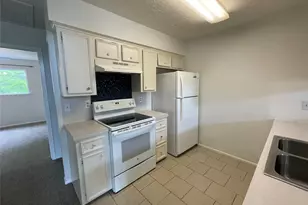 2 A Thunderbird, Panorama Village, TX 77304 - Photo 14