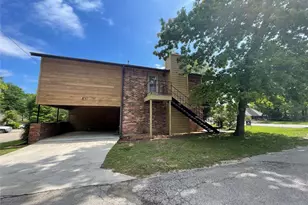 2 A Thunderbird, Panorama Village, TX 77304 - Photo 2