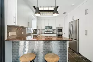 2019 McClendon St, Houston, TX 77030 - Photo 14